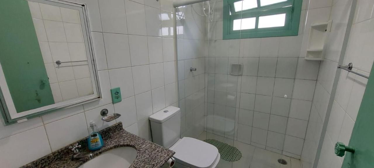 Sobrado Com Piscina Em Condomino Fechado A 150 M Da Praia カラグァタトゥバ エクステリア 写真